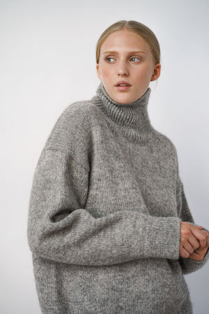 Oma knitted turtleneck, Grå