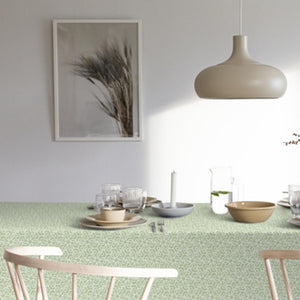 Bordsduk Lindblom grön/vit mönster. 145x145 cm. Ekologisk bomull