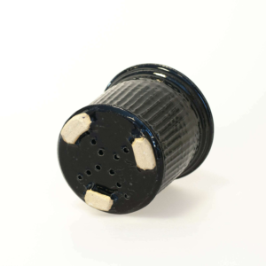 Tidlösa - bestickställ i keramik, svart glasyr. - Bild 3